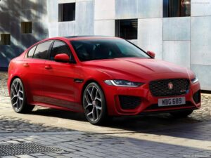 JAGUAR XE